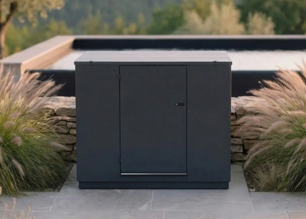 Box technique POOLP taille L, équipée pour la filtration piscine – local technique piscine préfabriqué